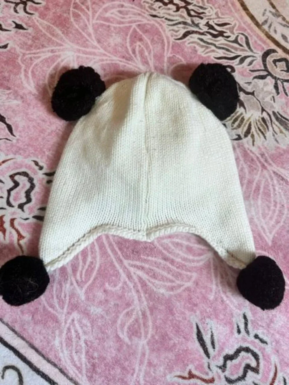 * Cream Colored Knit Panda Face Hat With Pom Poms Kids 3 And Up